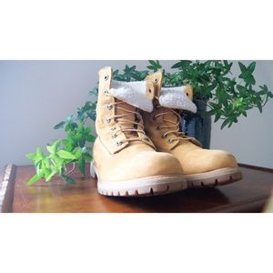 Timberland Teddy Fleece Women's Size 8 Boots